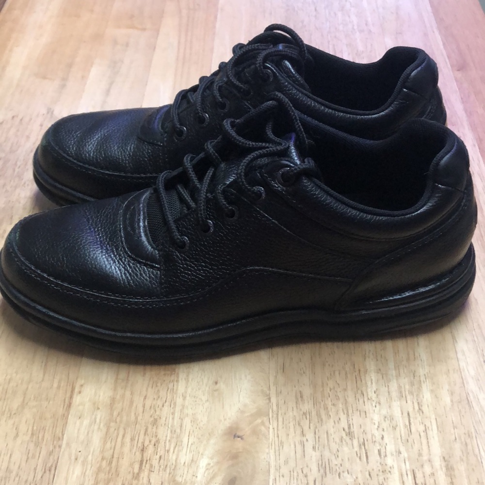 Men’s Rockport black shoes semi-dress size 10